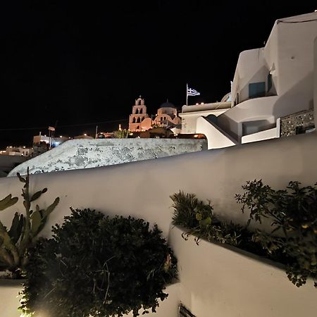 Imarkellis Santorini Pyrgos Kallistis Bagian luar foto
