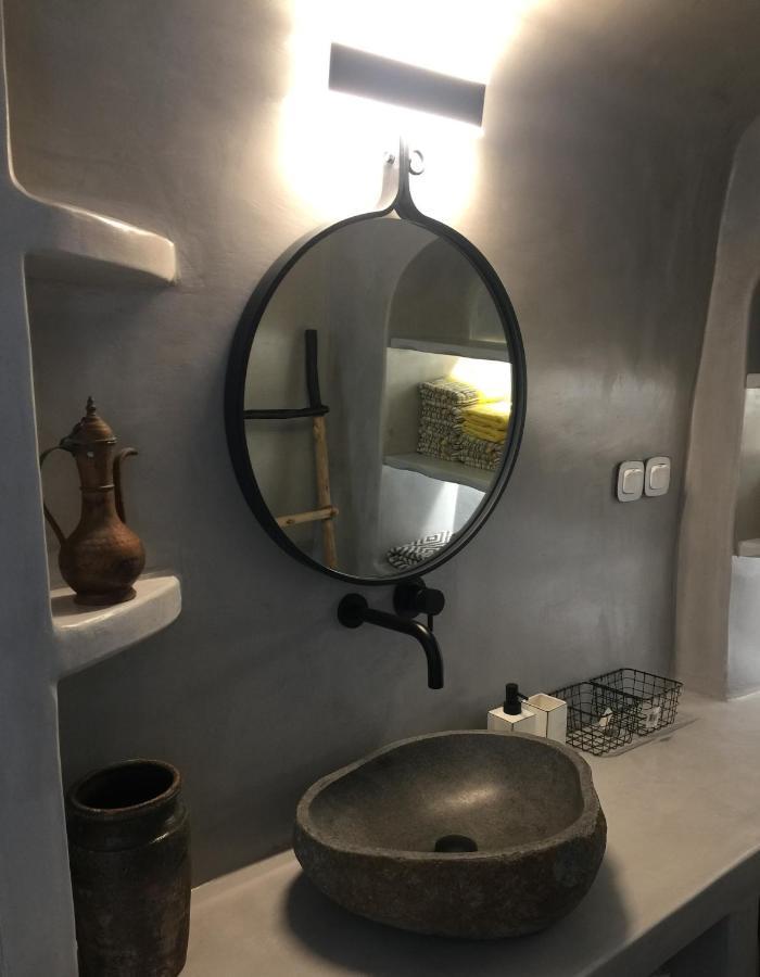 Imarkellis Santorini Pyrgos Kallistis Bagian luar foto