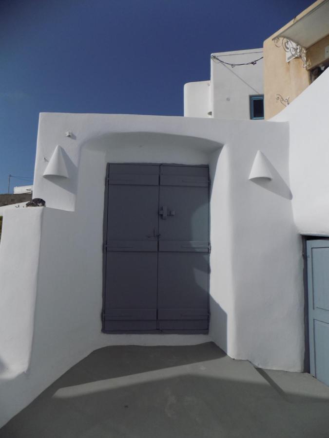 Imarkellis Santorini Pyrgos Kallistis Bagian luar foto