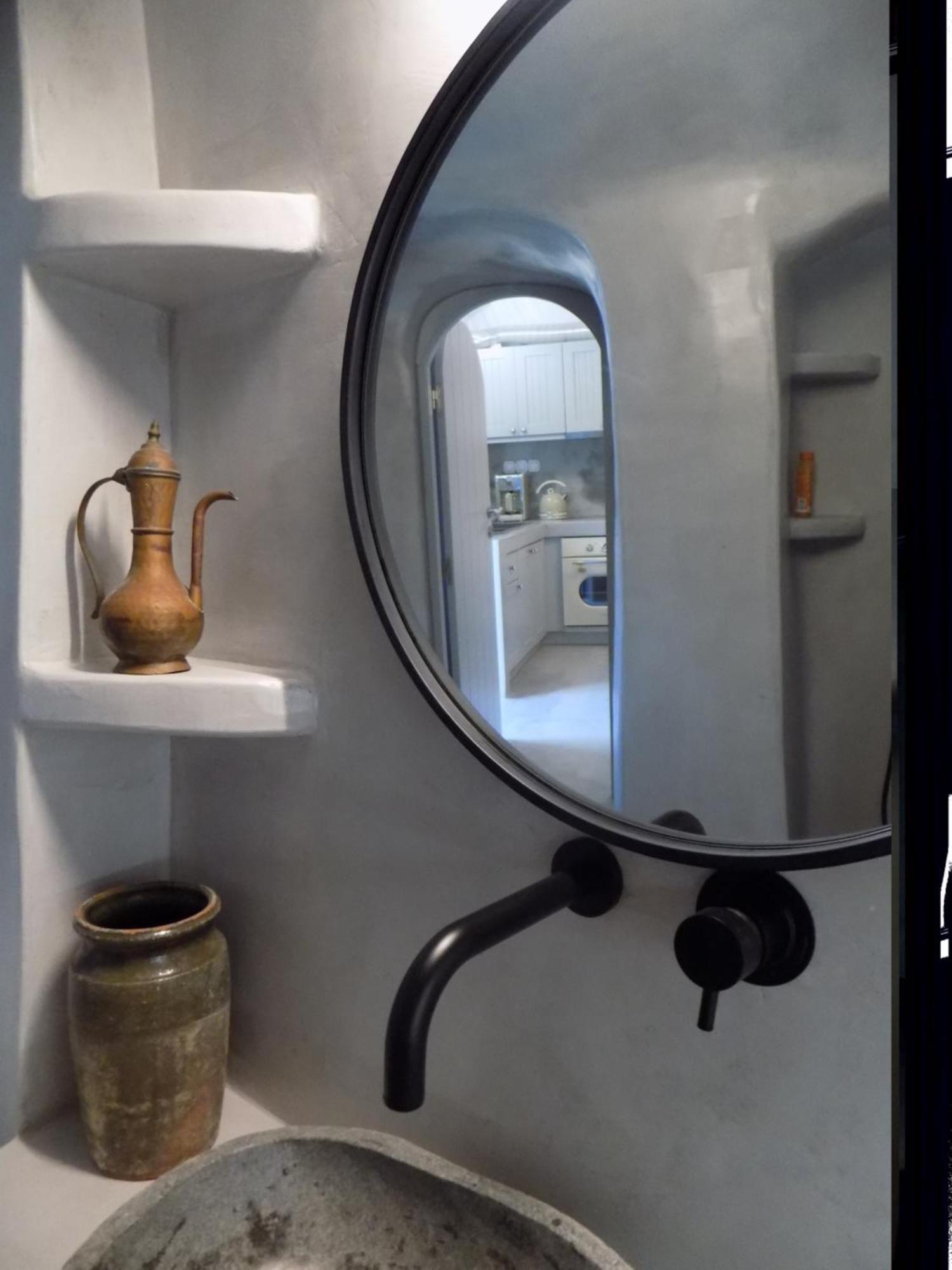 Imarkellis Santorini Pyrgos Kallistis Bagian luar foto