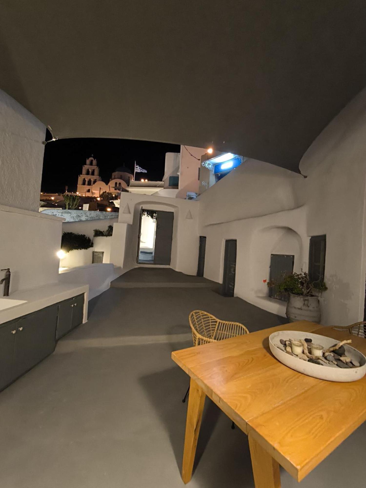 Imarkellis Santorini Pyrgos Kallistis Bagian luar foto