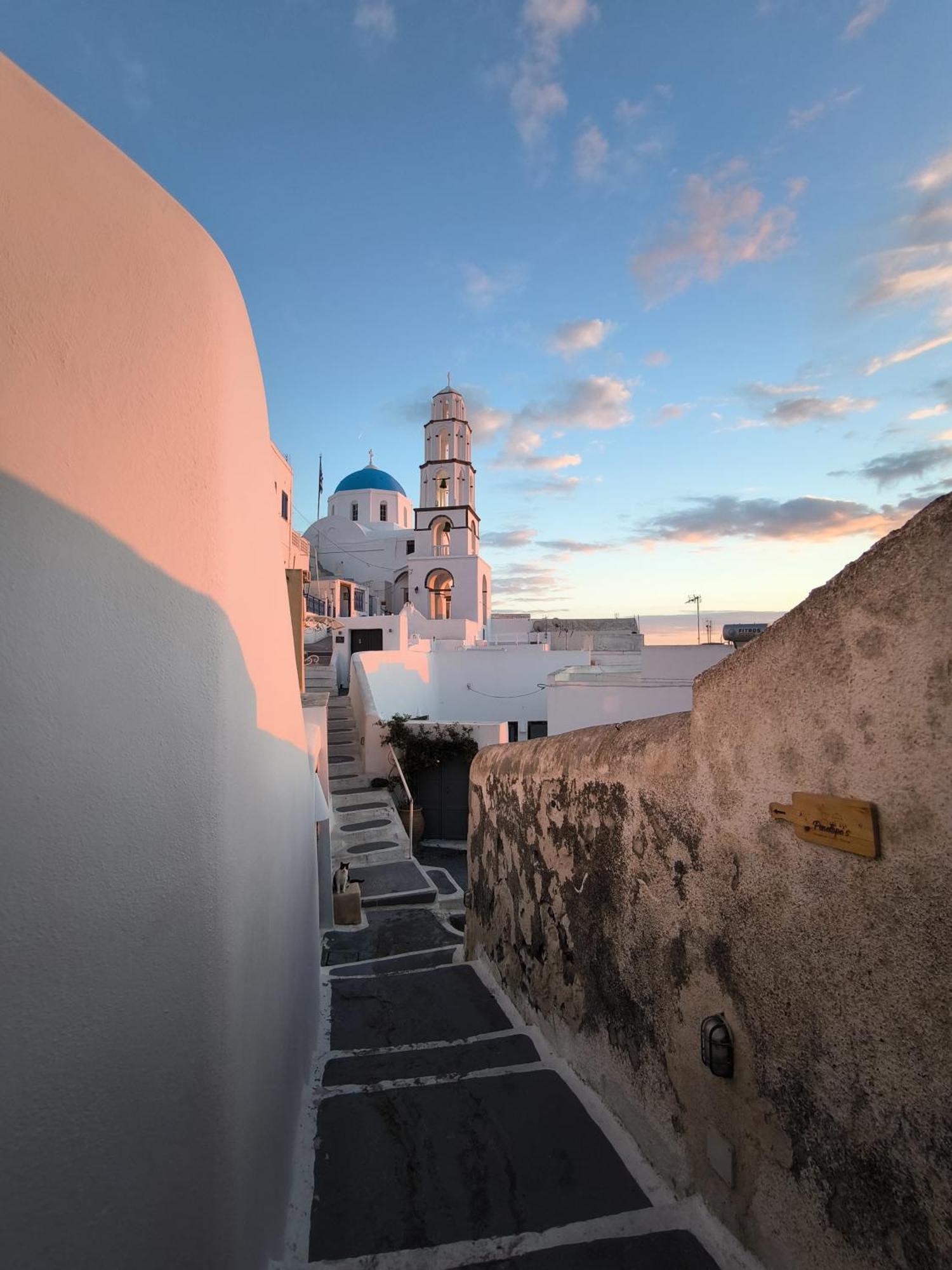 Imarkellis Santorini Pyrgos Kallistis Bagian luar foto