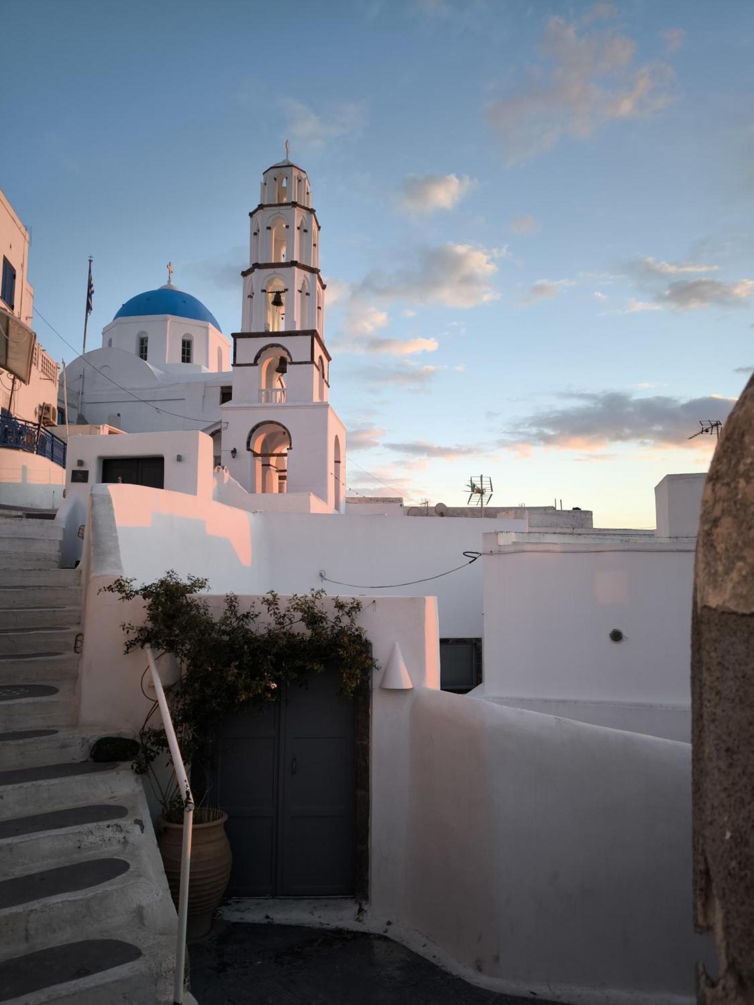 Imarkellis Santorini Pyrgos Kallistis Bagian luar foto