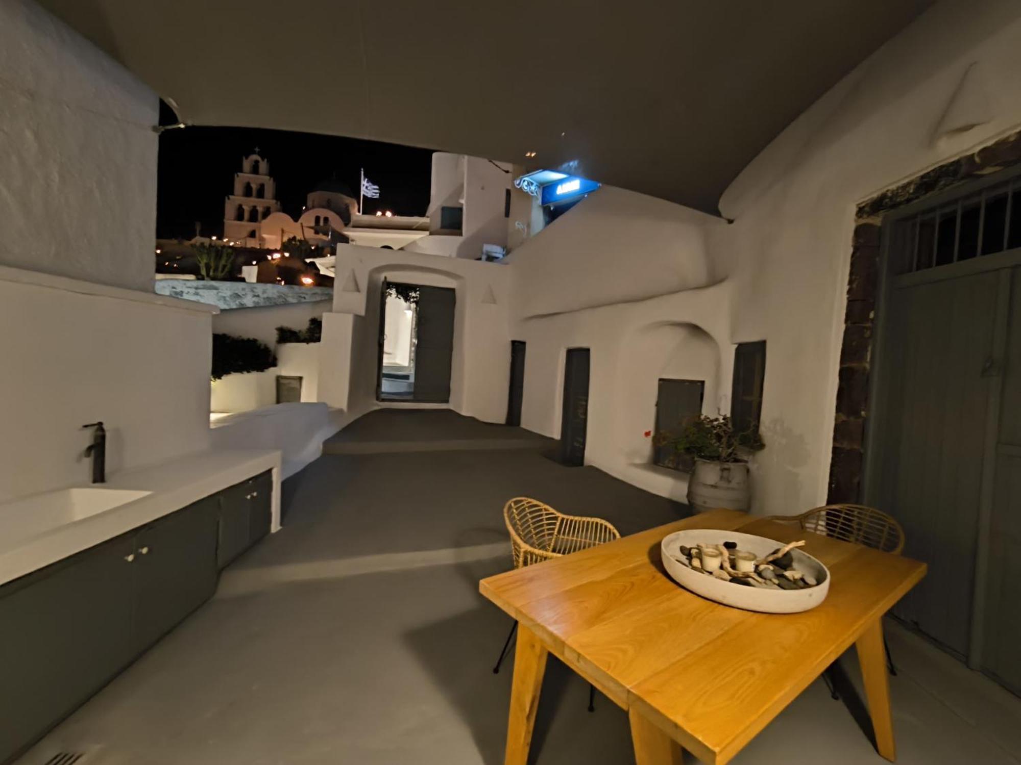 Imarkellis Santorini Pyrgos Kallistis Bagian luar foto